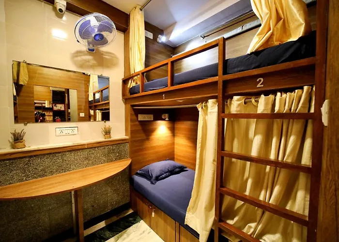 Maple The Hubz-Hostel Mumbai